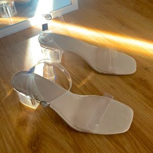 Chloe Clear Heeled Sandal Size 9 - BRAND NEW